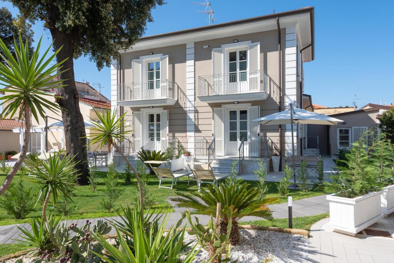 Lido Luxury Villas Лидо Ди Камайоре Екстериор снимка