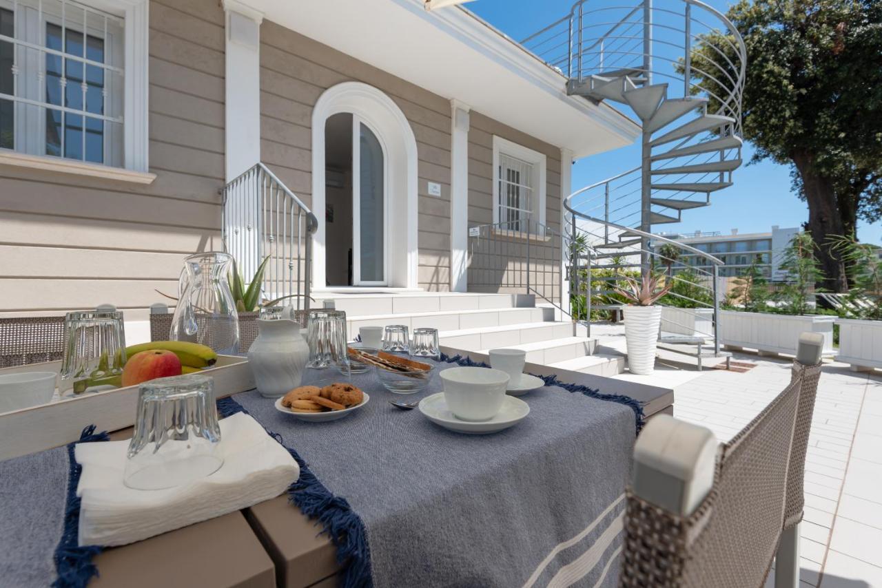 Lido Luxury Villas Лидо Ди Камайоре Екстериор снимка