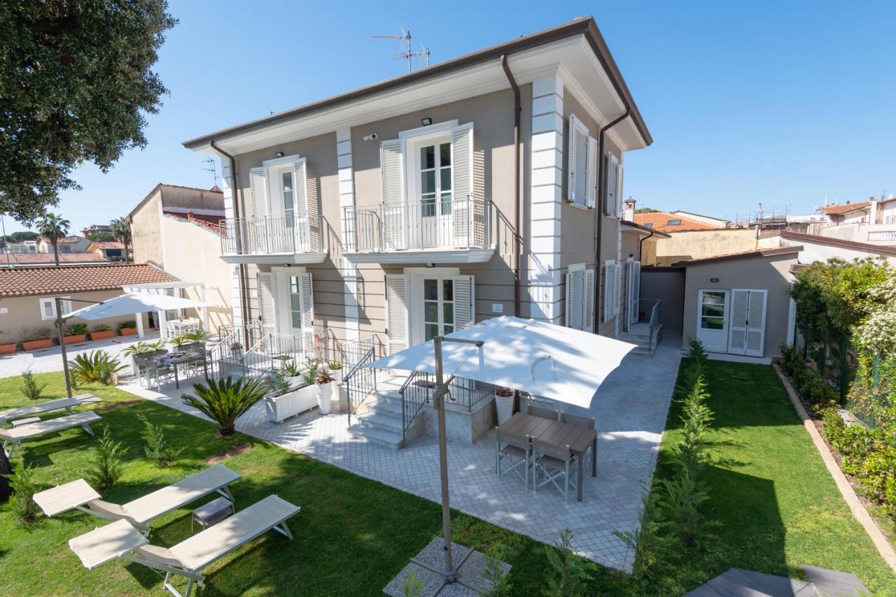 Lido Luxury Villas Лидо Ди Камайоре Екстериор снимка