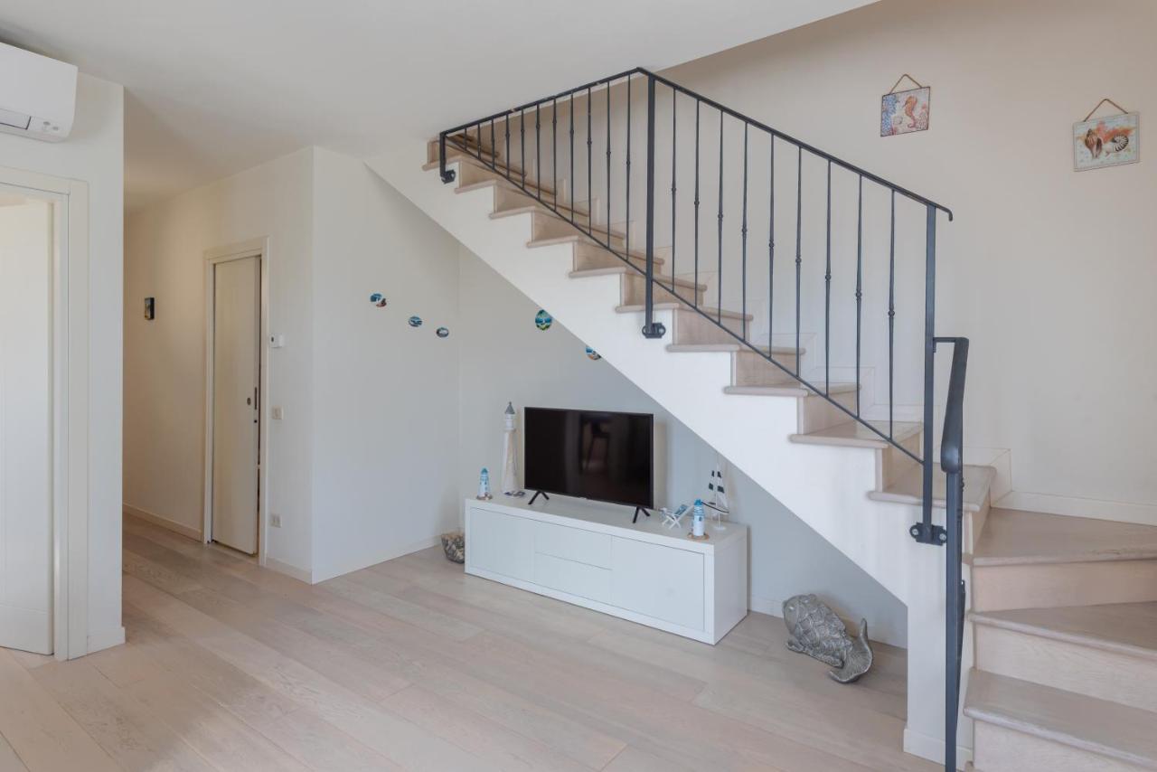 Lido Luxury Villas Лидо Ди Камайоре Екстериор снимка