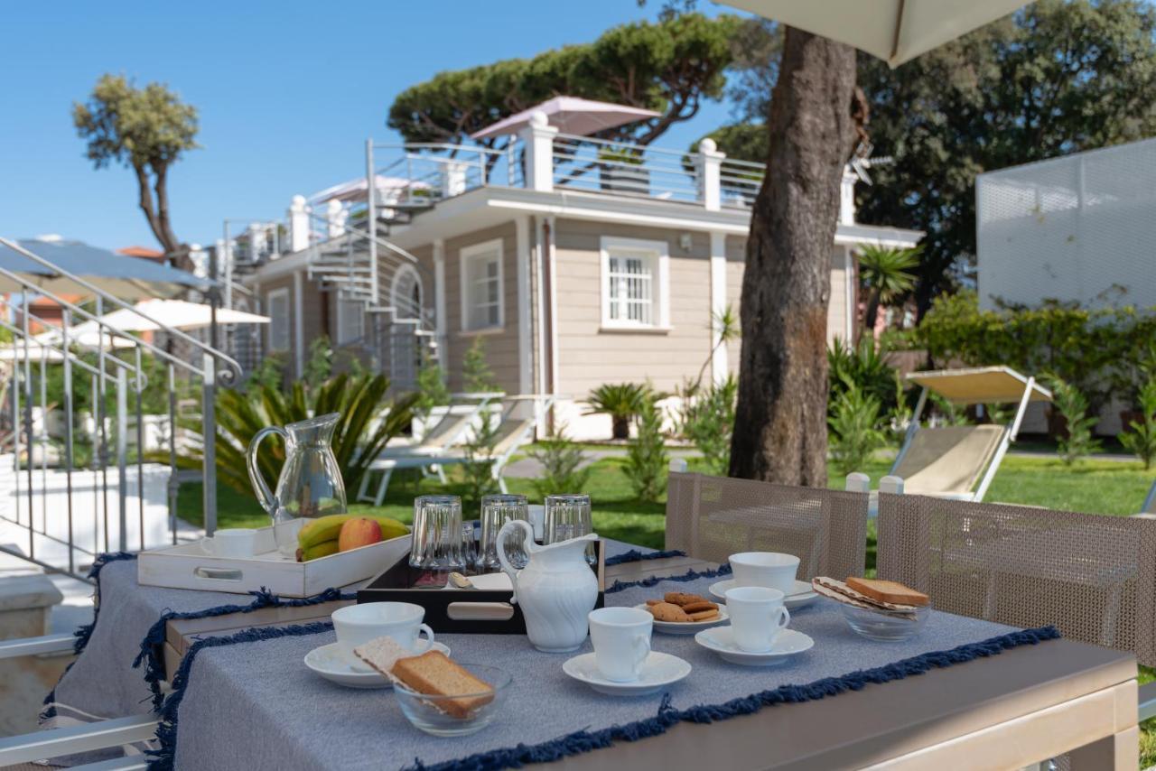 Lido Luxury Villas Лидо Ди Камайоре Екстериор снимка